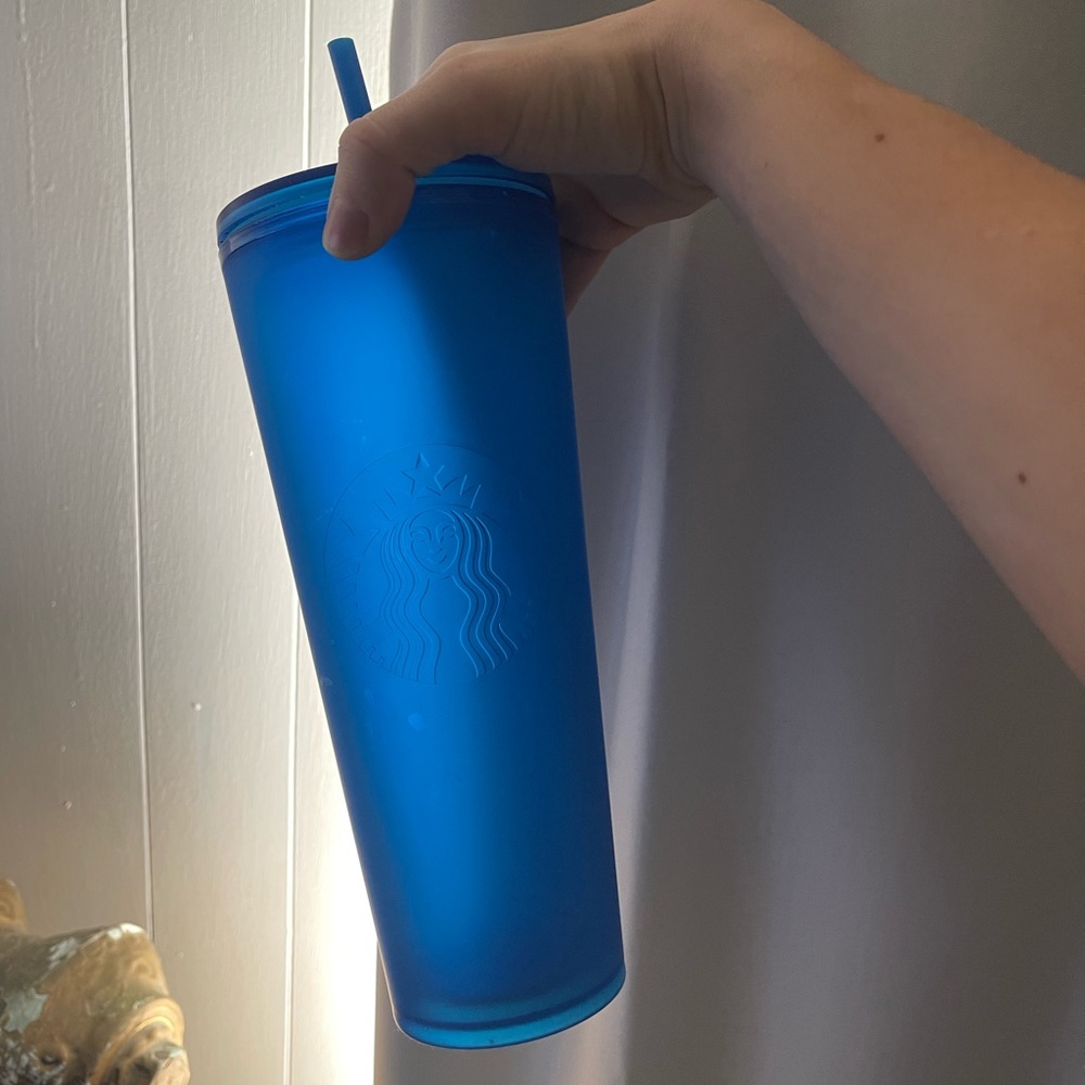 starbucks cup